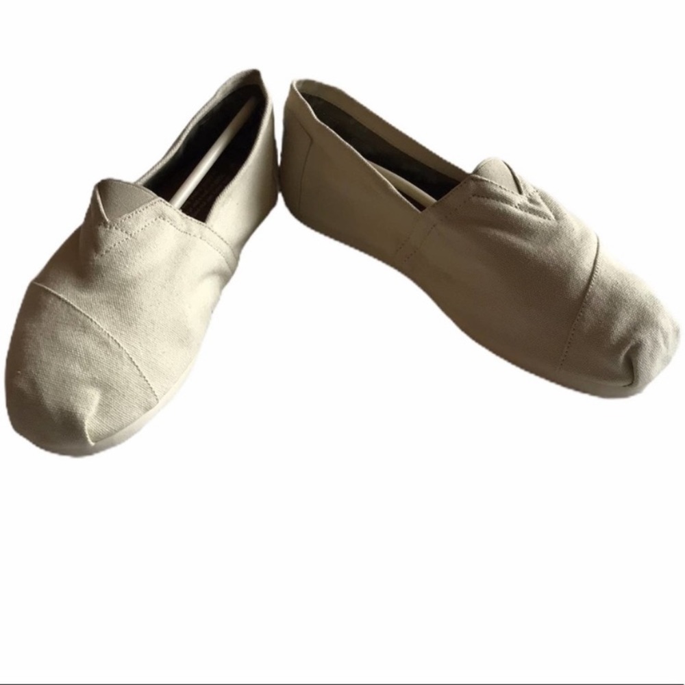 TOMS Classics Alpargatas Cream Size 9